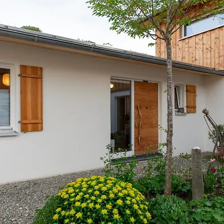 Laendlicher Oeko-flair Im Strohhaus Frickingen